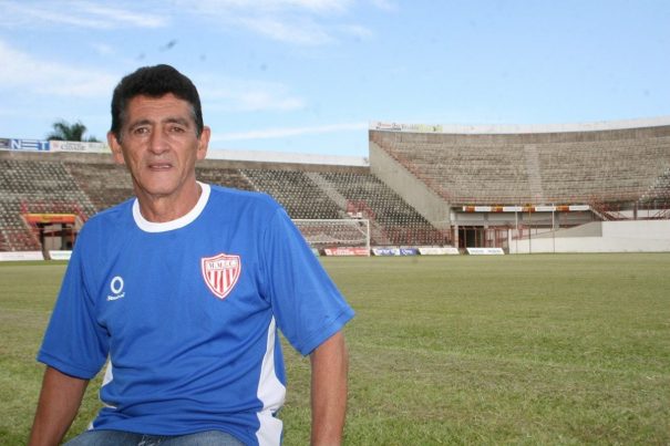 Wanderley chegou ao Mogi antes da Era Barros e acompanhou surgimento de Rivaldo, ainda franzino. (Foto: Arquivo)