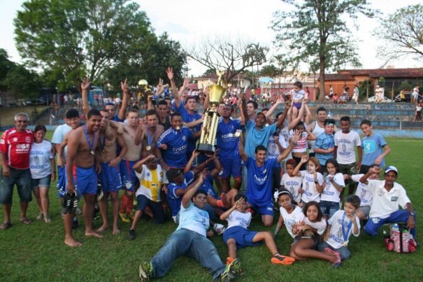 Atual campeão da Primeira Divisão, Novacoop desistiu do Amador (Foto: Arquivo)