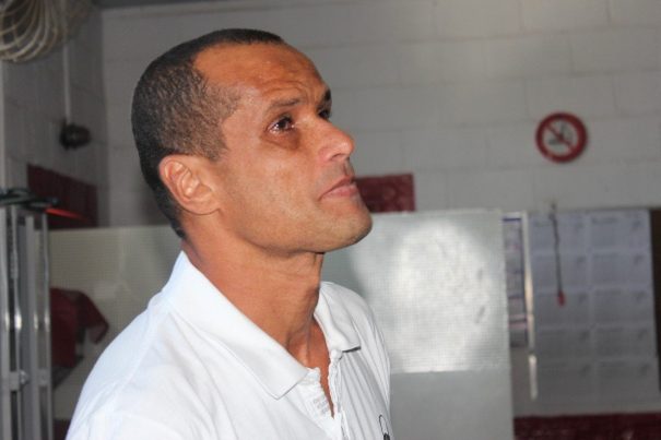 Rivaldo, que chorou ao anunciar o fim da carreira, fez 900 jogos na carreira e marcou 417 gols. (Foto: Divulgação)