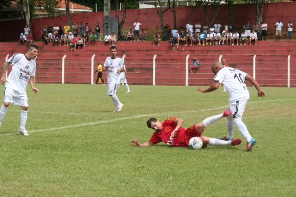 Santa Luzia caiu diante da Tucurense, na abertura do Campeonato Amador. (Foto: Diego Ortiz)