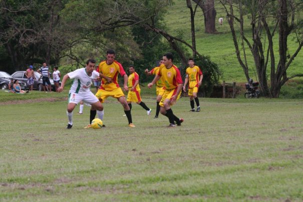 Aparecidinha venceu o Martim Francisco no jogo de ida da final do Rural. (Foto: Diego Ortiz)