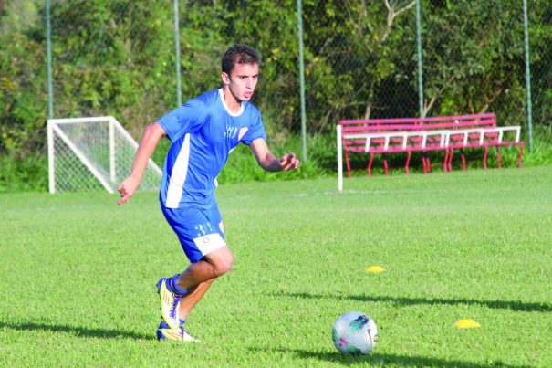 Meia Vitinho foi revelado no Tupi: "Foi o time que me criou". (Foto: Arquivo)