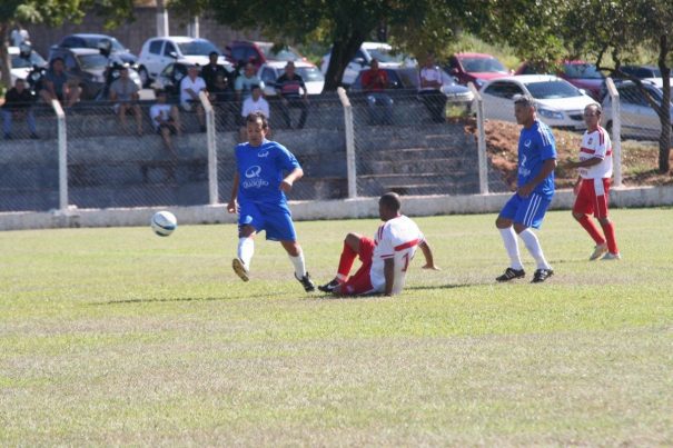 Pedreira, do meia-atacante Leto, derrotou a Vila Dias, em jogo realizado na Santa Cruz. (Foto: Diego Ortiz)