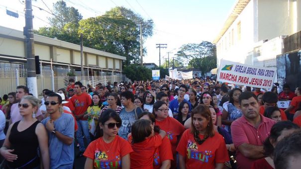 Todos os anos, Marcha para Jesus é responsável por levar um grande número de pessoas às ruas de Mogi. (Foto: Divulgação)