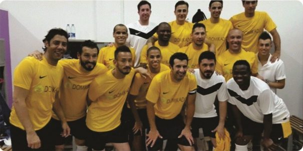 Em companhia de nomes como o português Figo, Rivaldo venceu o Tour das Lendas por 5 a 2, em jogo contra seleção de atletas locais. (Foto: Reprodução Instagram Rivaldo)