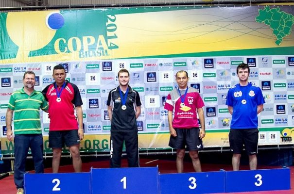 Luiz Manara perdeu apenas um set na Copa, em vitória na decisão