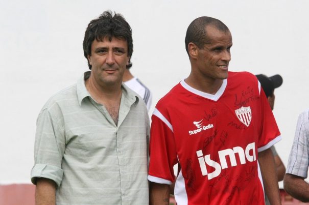 Bonetti e Rivaldo em jogo festivo realizado em época em que ainda era o braço-direito do ex-craque. (Foto: Arquivo)