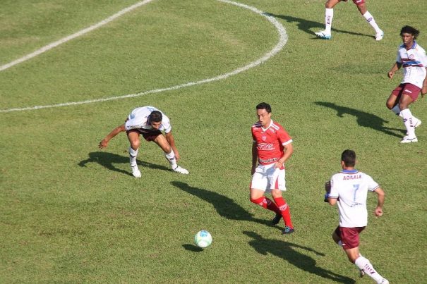 Centroavante Nando foi o autor do gol do Mogi Mirim no empate diante do Caxias. (Foto: Diego Ortiz)