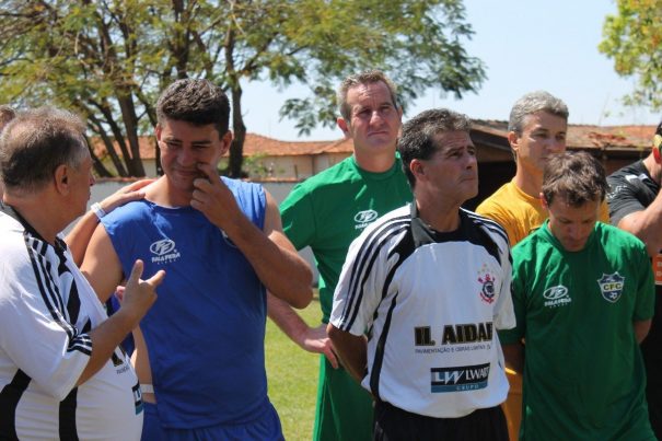 Capone se emocionou com as palavras do técnico Wagninho. (Foto: Diego Ortiz)