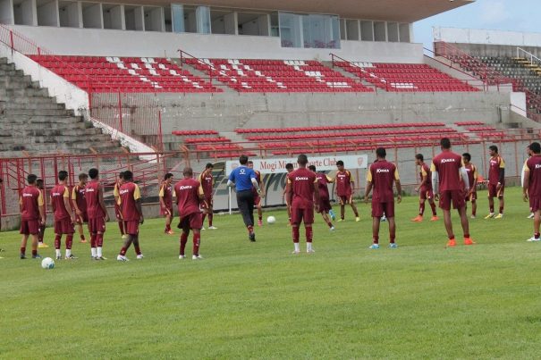 Início de pré-temporada priorizou o aspecto físico, mas com bola; tática começa na próxima semana. (Foto: Diego Ortiz)