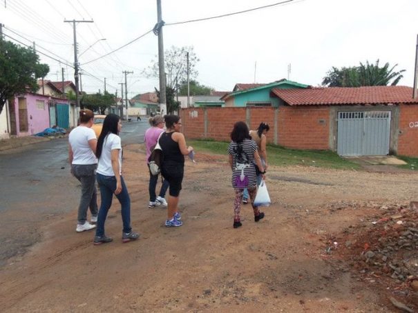 No feriado de São José, atividades de prevenção da doença foram mantidas; agentes visitaram residências (Foto: Divulgação)