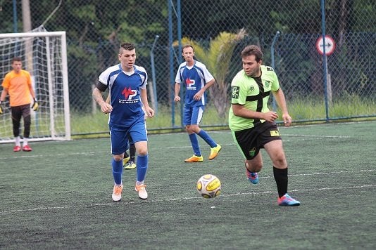 Amigos (azul), de Lucas Brasi, massacrou a equipe do Jahmaica. (Foto: Diego Ortiz)