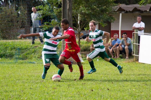 Jogando na casa do adversário, o Martim Francisco derrotou a equipe da Piteiras, que teria se classificado em caso de empate. (Foto: Cida Melo)