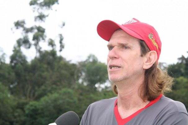 Técnico Sérgio Guedes trabalha para o Mogi manter a regularidade, após vitória conquistada. (Foto: Diego Ortiz)