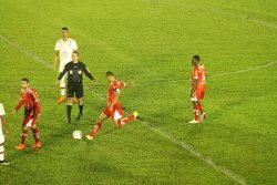 No primeiro turno, Sapo venceu o Náutico na reestreia de Rivaldo pelo Mogi. (Foto: Diego Ortiz)