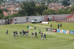 No jogo-treino de sábado, diante do Santo André, zaga foi formada por Paulão e Gabriel Dias. (Foto: Diego Ortiz)