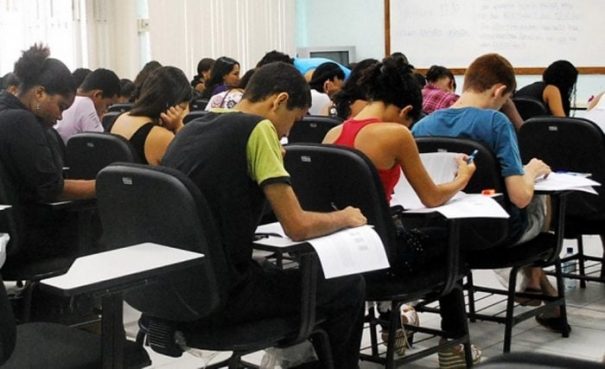 Estudantes podem escolher até duas alternativas de curso (Foto: Arquivo)