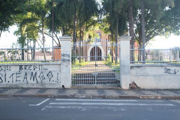 Segundo a Secretaria da Educação, todos os espaços da escola foram pintados (Foto: Ana Paula Meneghetti)