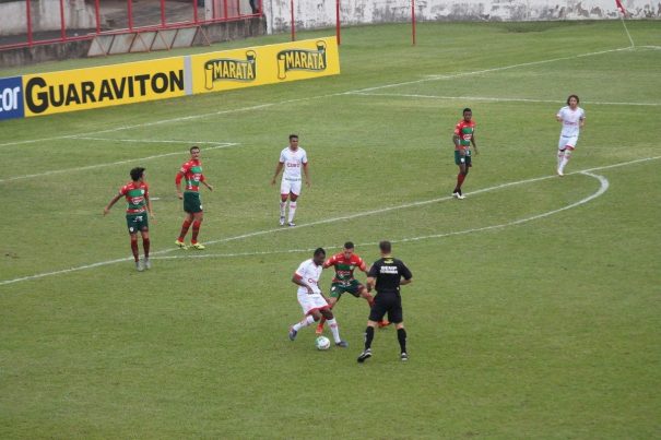 Mogi Mirim desperdiçou várias chances e amargou um empate em casa. (Foto: Diego Ortiz)