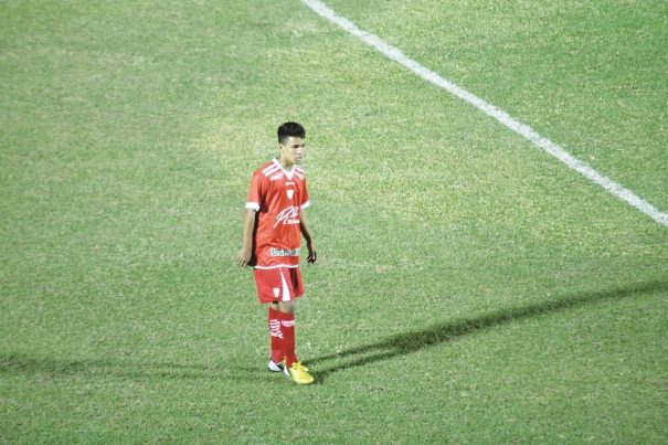 Sobrinho de Rivaldo, Romildinho acertou contrato com o Flamengo. (Foto: Arquivo)