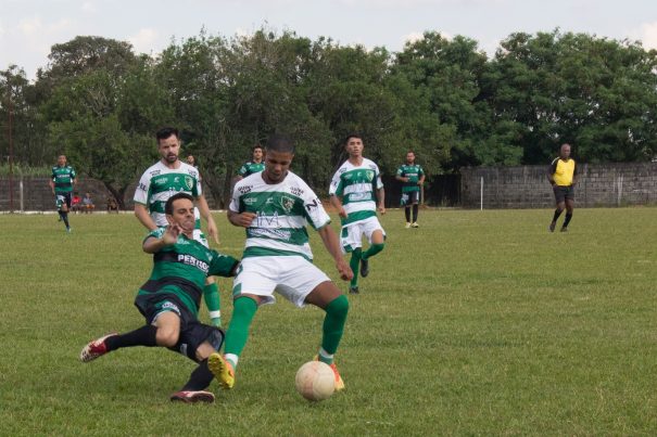 Martim Francisco, de Clodo, que fez seu primeiro gol em 2017, perdeu para o Unidos de Martim. (Foto: Cida Melo)